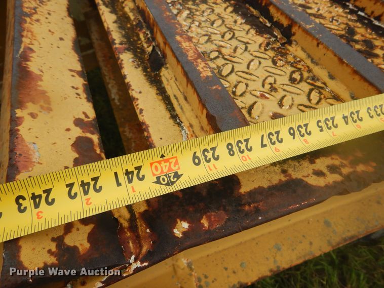 image for item DQ7115 1990 Kayln equipment trailer