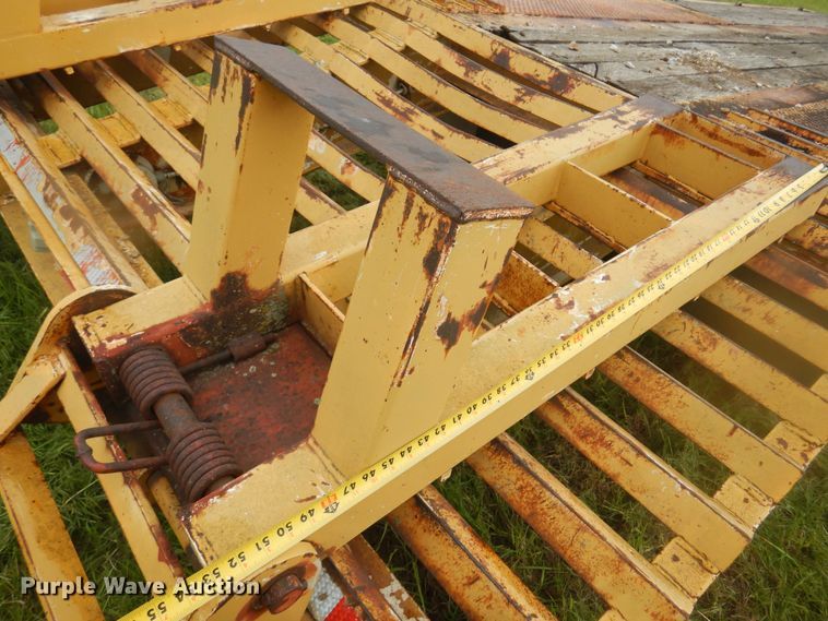 image for item DQ7115 1990 Kayln equipment trailer