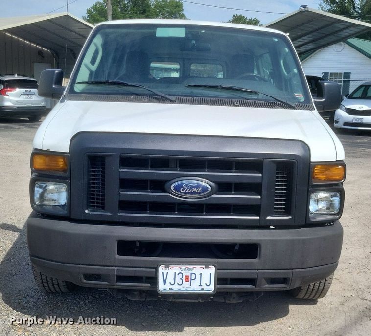 image for item DR4783 2012 Ford  E350 Super Duty XL van