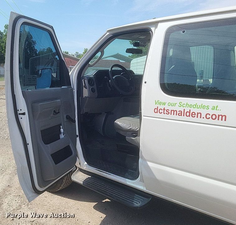 image for item DR4783 2012 Ford  E350 Super Duty XL van