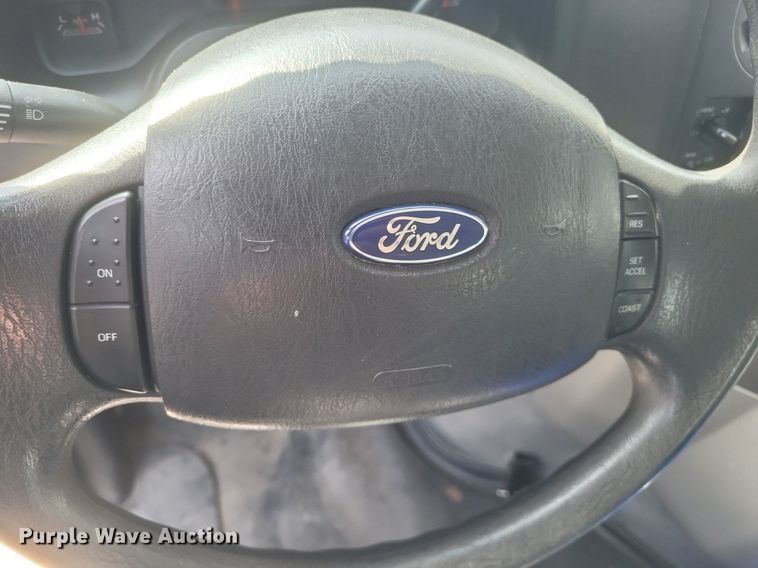 image for item DR4783 2012 Ford  E350 Super Duty XL van