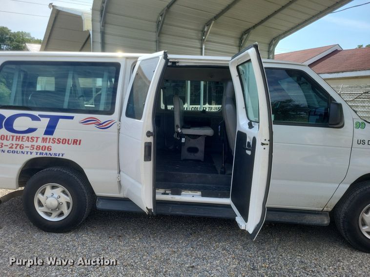 image for item DR4783 2012 Ford  E350 Super Duty XL van