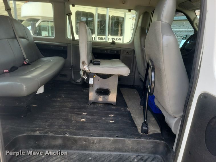 image for item DR4783 2012 Ford  E350 Super Duty XL van