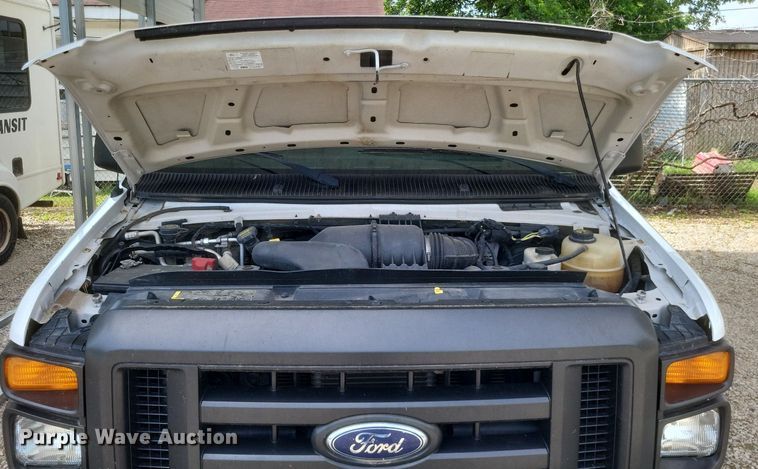 image for item DR4783 2012 Ford  E350 Super Duty XL van