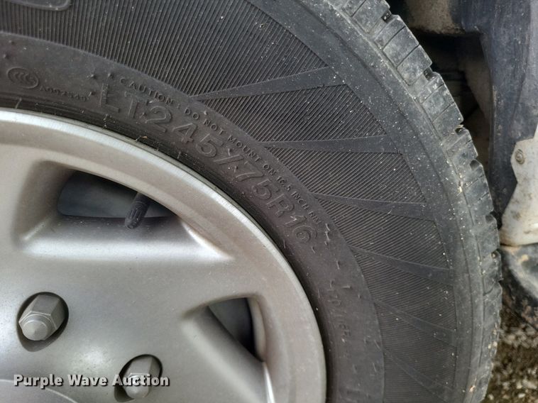 image for item DR4783 2012 Ford  E350 Super Duty XL van