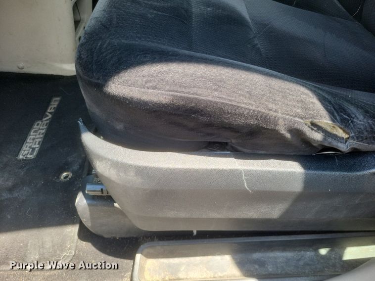 image for item DR4785 2015 Dodge Grand Caravan  van