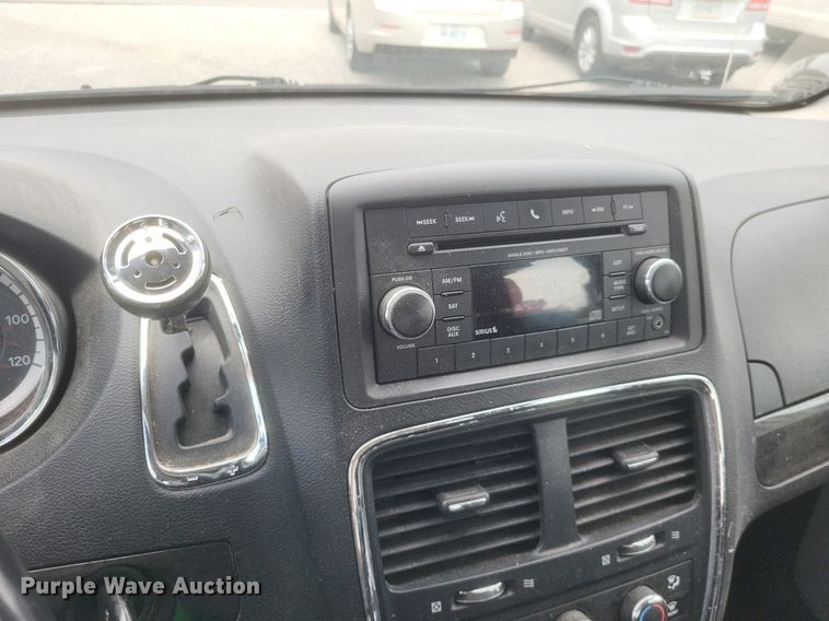 image for item DR4785 2015 Dodge Grand Caravan  van