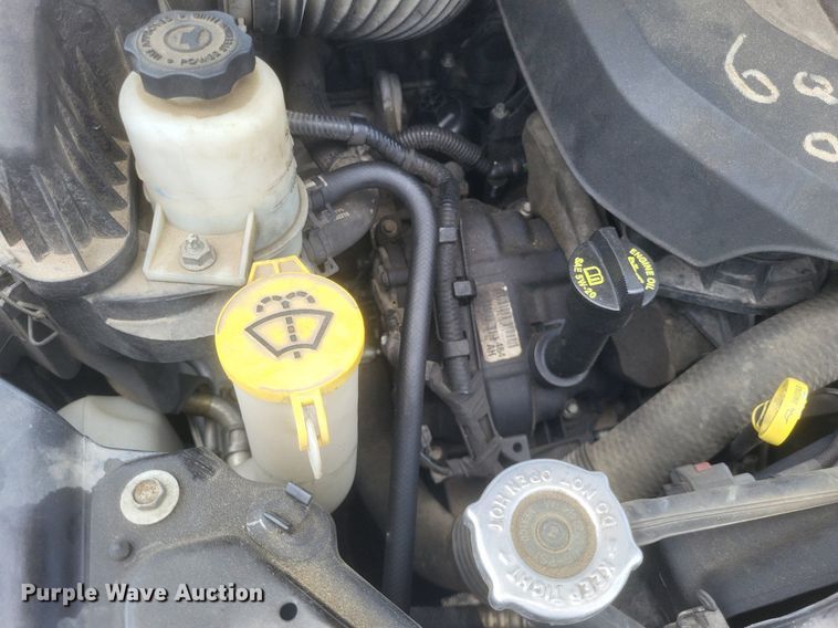 image for item DR4785 2015 Dodge Grand Caravan  van