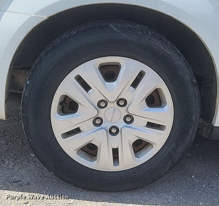 image for item DR4785 2015 Dodge Grand Caravan  van