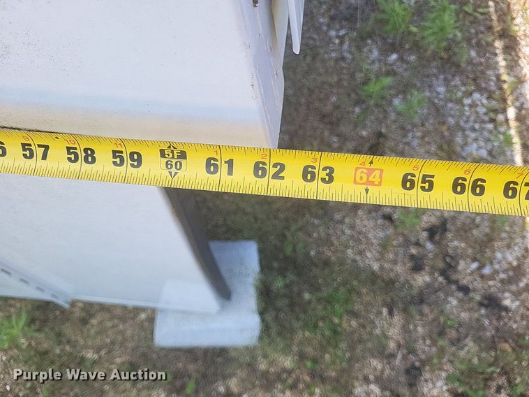 image for item DR4789 Aluminum Contractors pickup truck topper