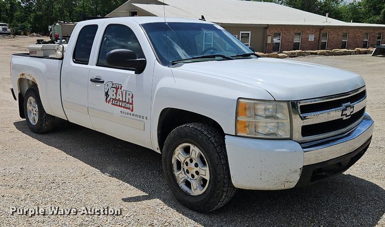 image for item DR8602 2008 Chevrolet  Silverado 1500 Ext. Cab pickup truck