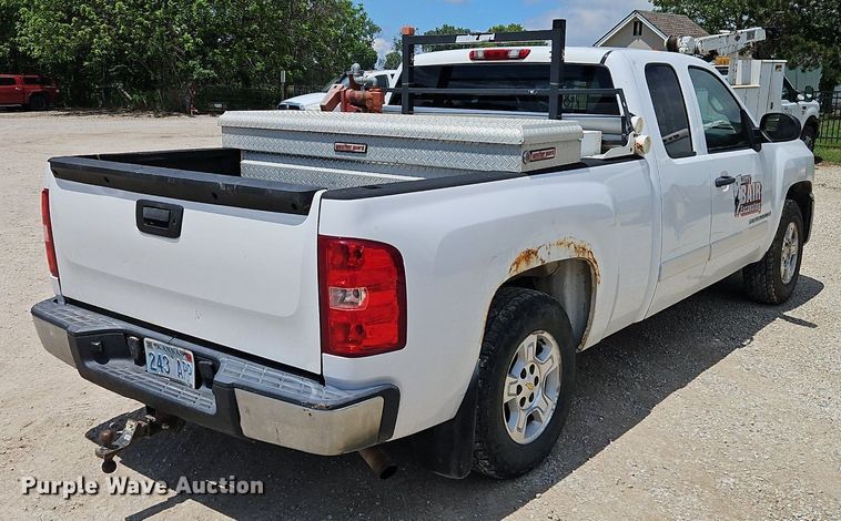 image for item DR8602 2008 Chevrolet  Silverado 1500 Ext. Cab pickup truck
