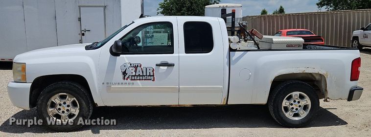 image for item DR8602 2008 Chevrolet  Silverado 1500 Ext. Cab pickup truck