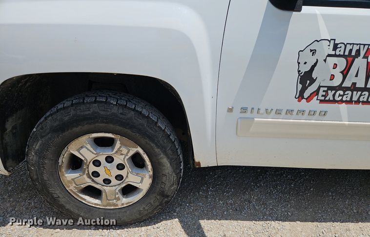 image for item DR8602 2008 Chevrolet  Silverado 1500 Ext. Cab pickup truck