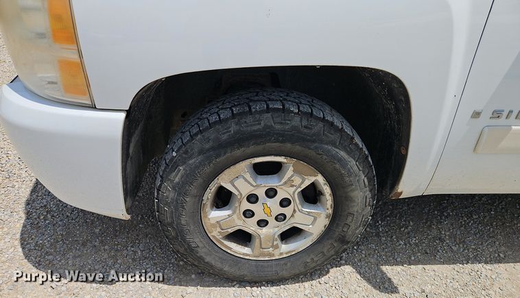 image for item DR8602 2008 Chevrolet  Silverado 1500 Ext. Cab pickup truck
