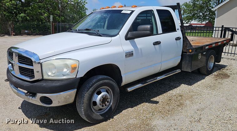 image for item DR8603 2007 Dodge Ram 3500HD Quad Cab flatbed pickup truck