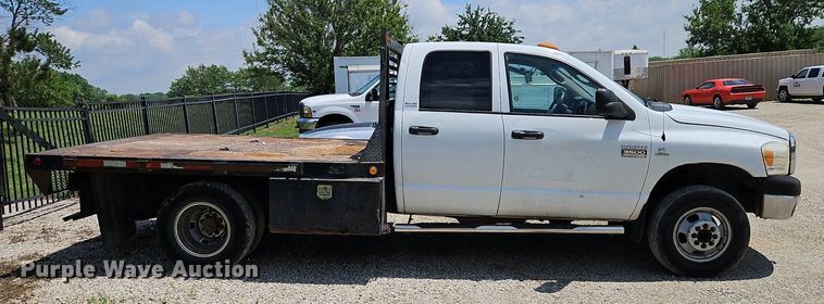 image for item DR8603 2007 Dodge Ram 3500HD Quad Cab flatbed pickup truck