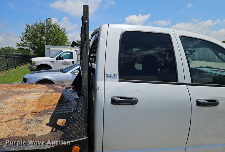 image for item DR8603 2007 Dodge Ram 3500HD Quad Cab flatbed pickup truck
