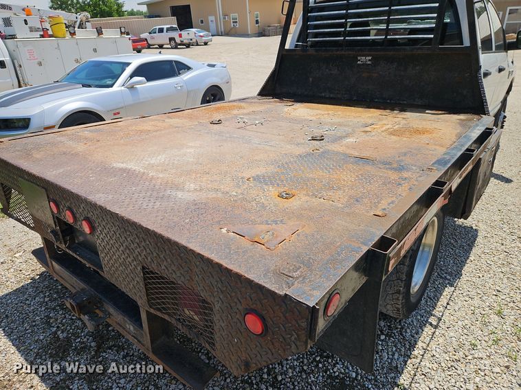 image for item DR8603 2007 Dodge Ram 3500HD Quad Cab flatbed pickup truck