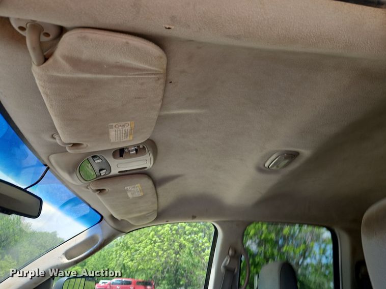 image for item DR8603 2007 Dodge Ram 3500HD Quad Cab flatbed pickup truck