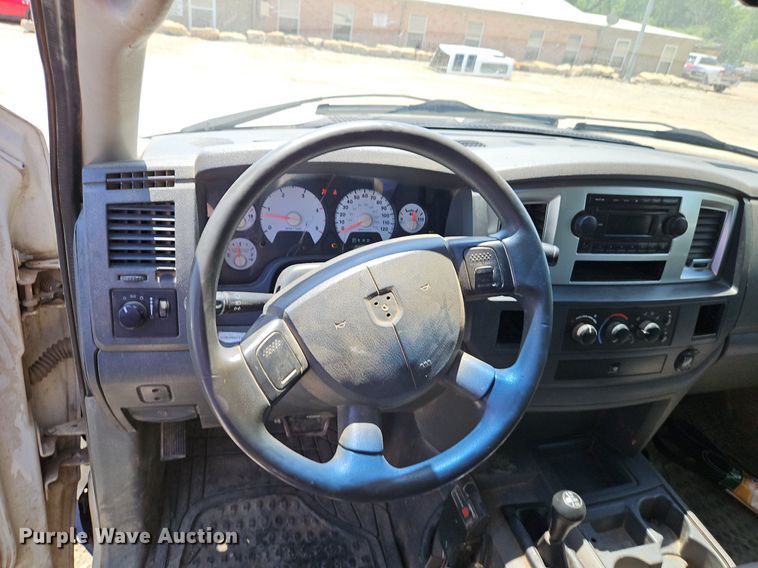 image for item DR8603 2007 Dodge Ram 3500HD Quad Cab flatbed pickup truck