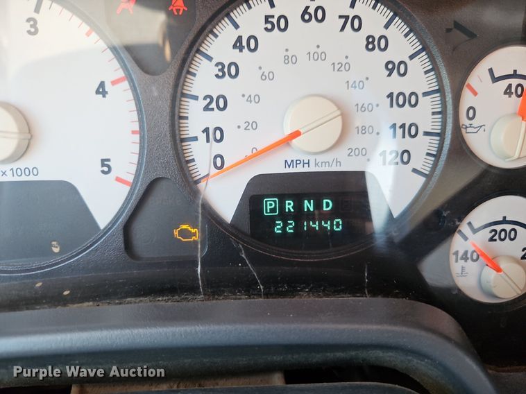 image for item DR8603 2007 Dodge Ram 3500HD Quad Cab flatbed pickup truck