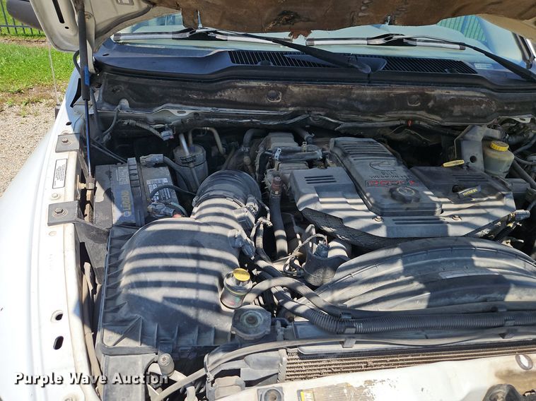 image for item DR8603 2007 Dodge Ram 3500HD Quad Cab flatbed pickup truck