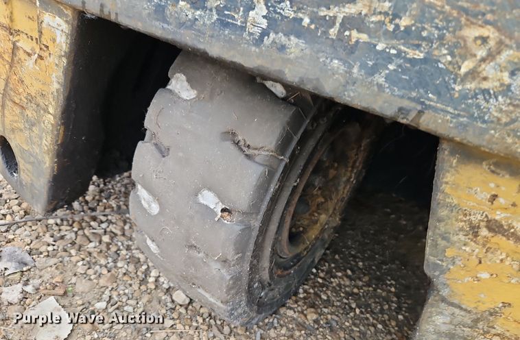 image for item DR8614 Caterpillar F35 forklift