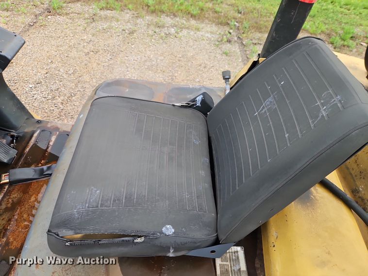 image for item DR8614 Caterpillar F35 forklift