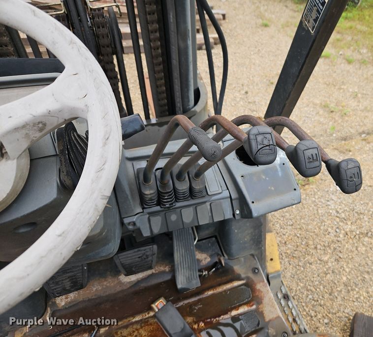 image for item DR8614 Caterpillar F35 forklift