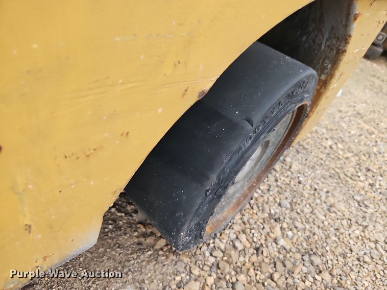 image for item DR8614 Caterpillar F35 forklift