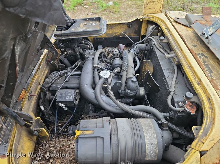 image for item DR8614 Caterpillar F35 forklift