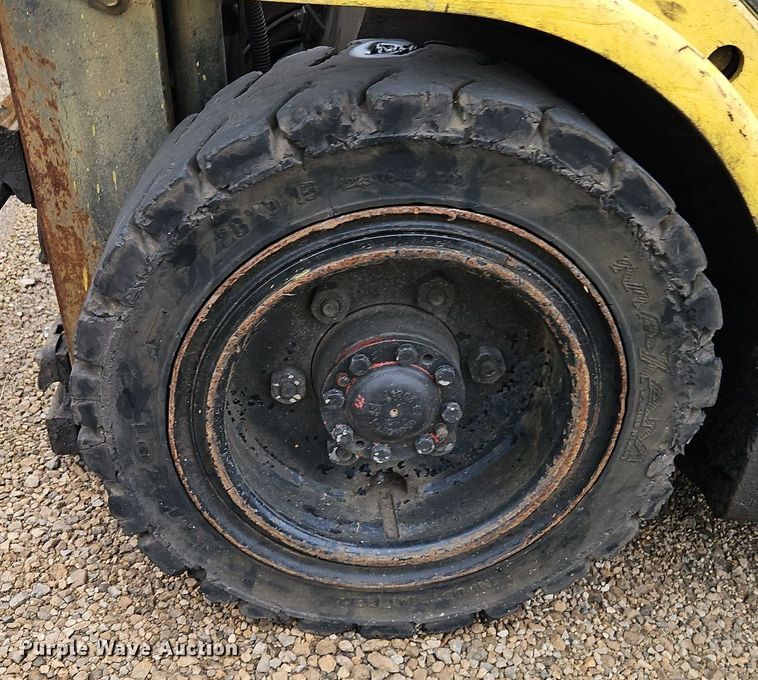 image for item DR8614 Caterpillar F35 forklift