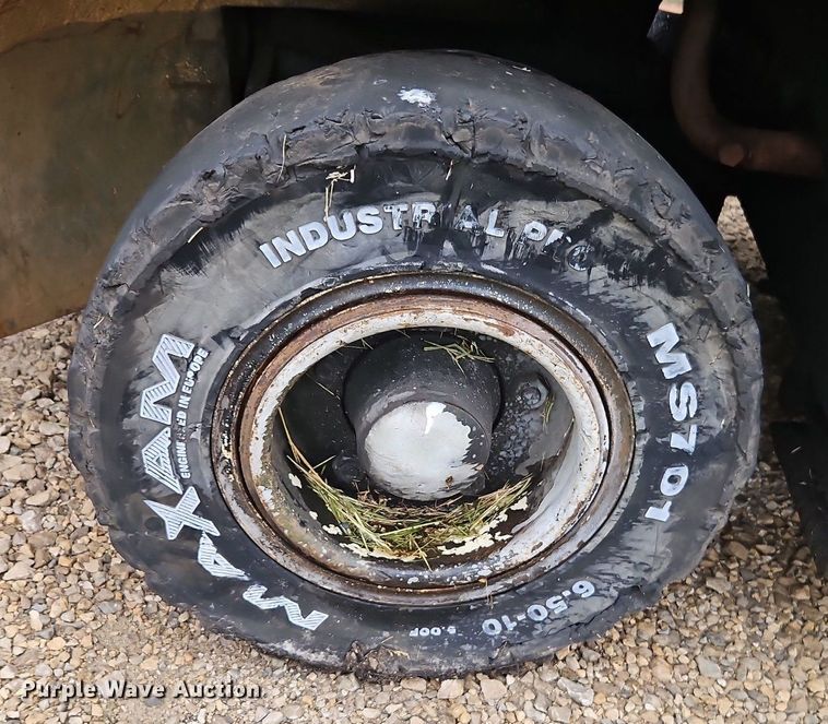 image for item DR8614 Caterpillar F35 forklift