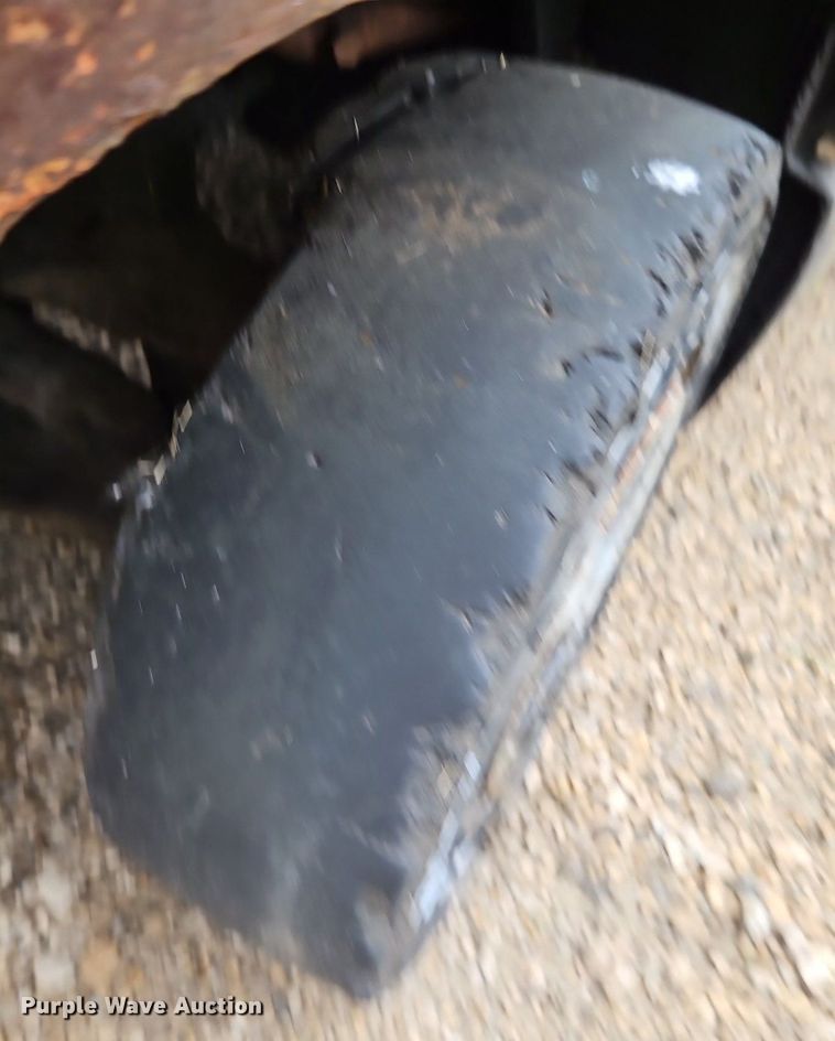 image for item DR8614 Caterpillar F35 forklift