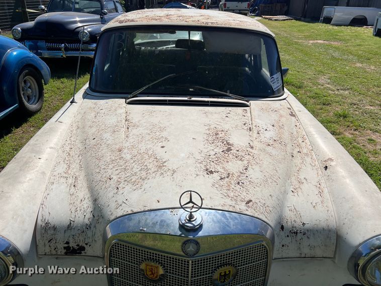 image for item DS2942 1968 Mercedes Benz  200 Diesel 