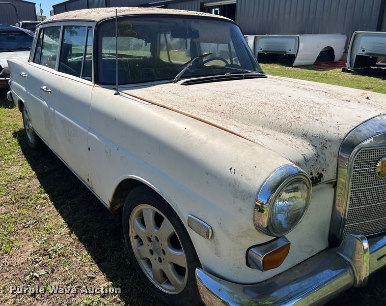 image for item DS2942 1968 Mercedes Benz  200 Diesel 