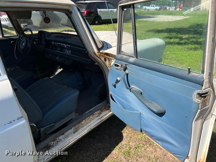 image for item DS2942 1968 Mercedes Benz  200 Diesel 