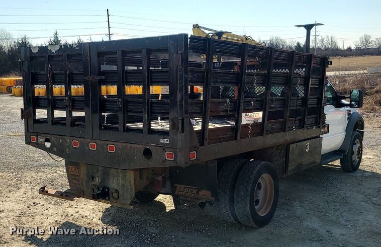 image for item DS7331 2008 Ford F550 Super Duty XL  flatbed truck