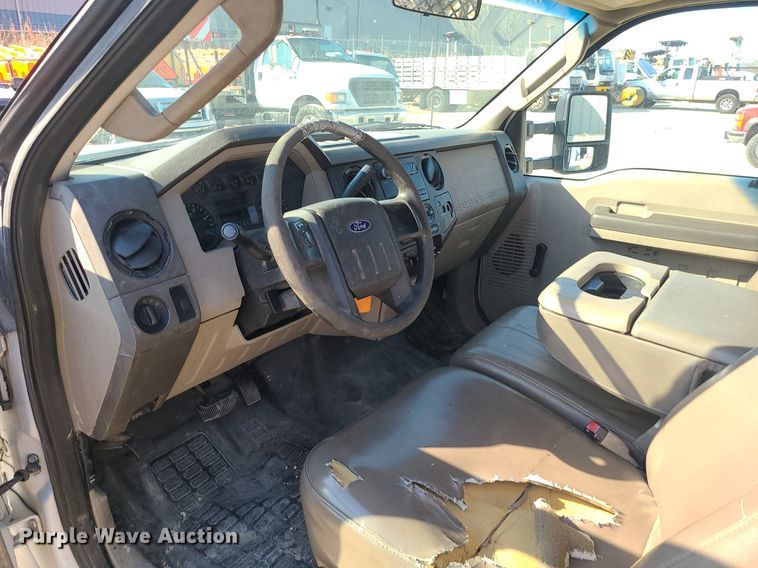 image for item DS7331 2008 Ford F550 Super Duty XL  flatbed truck