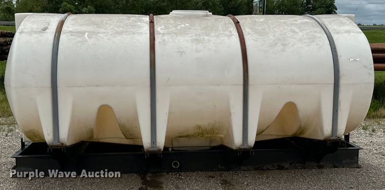 image for item DX0548 Poly tank