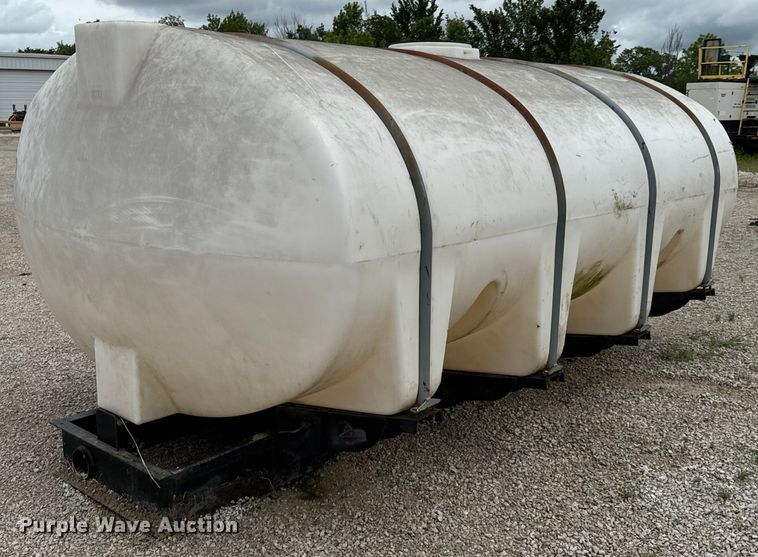 image for item DX0548 Poly tank