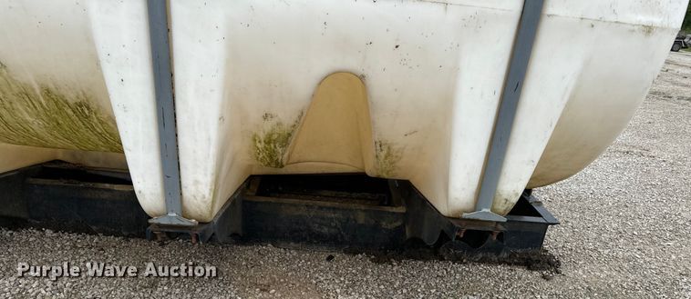 image for item DX0548 Poly tank