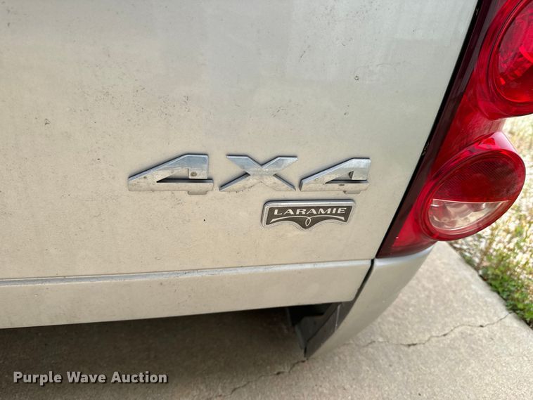 image for item DX0556 Dodge Ram Laramie pickup bed