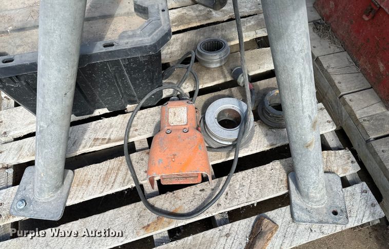 image for item DX0563 Victaulic AGS (3) pipe roll groovers