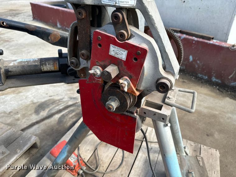 image for item DX0563 Victaulic AGS (3) pipe roll groovers