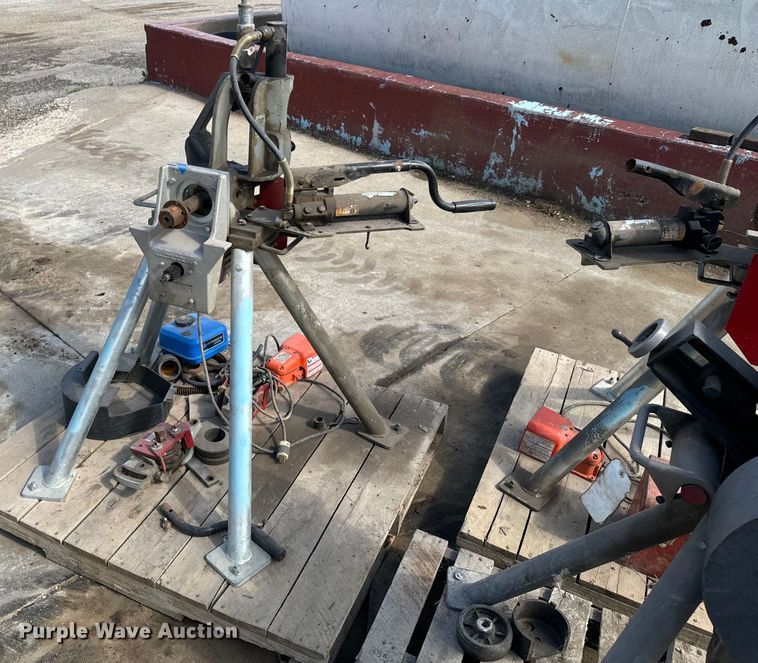 image for item DX0563 Victaulic AGS (3) pipe roll groovers