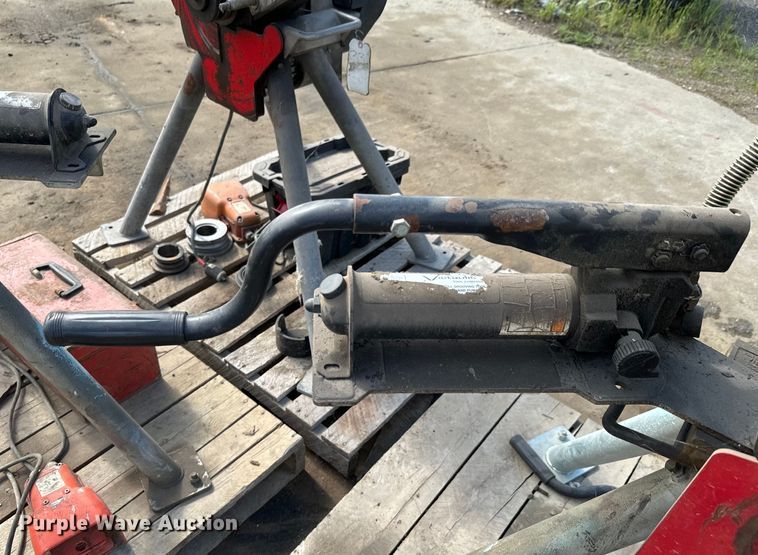 image for item DX0563 Victaulic AGS (3) pipe roll groovers