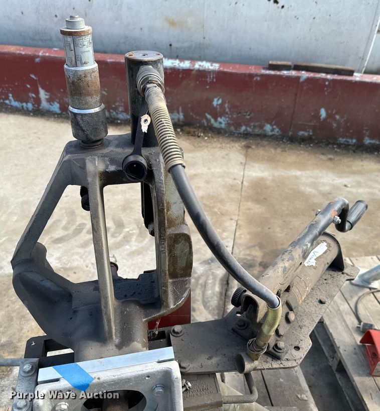 image for item DX0563 Victaulic AGS (3) pipe roll groovers