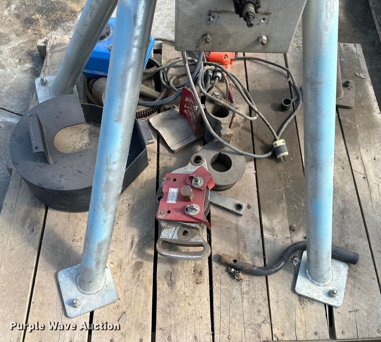 image for item DX0563 Victaulic AGS (3) pipe roll groovers